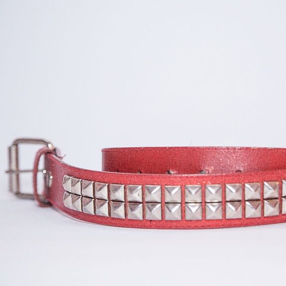 💔Sold 👉🏻Red Pyramid Belt💔👀 - Picture 3 of 3